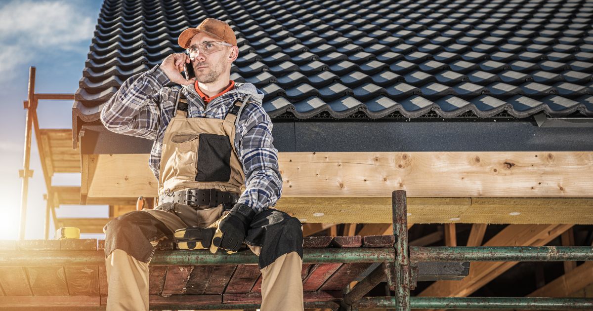 How to Choose the Right Professional Roofer: A Comprehensive Guide
